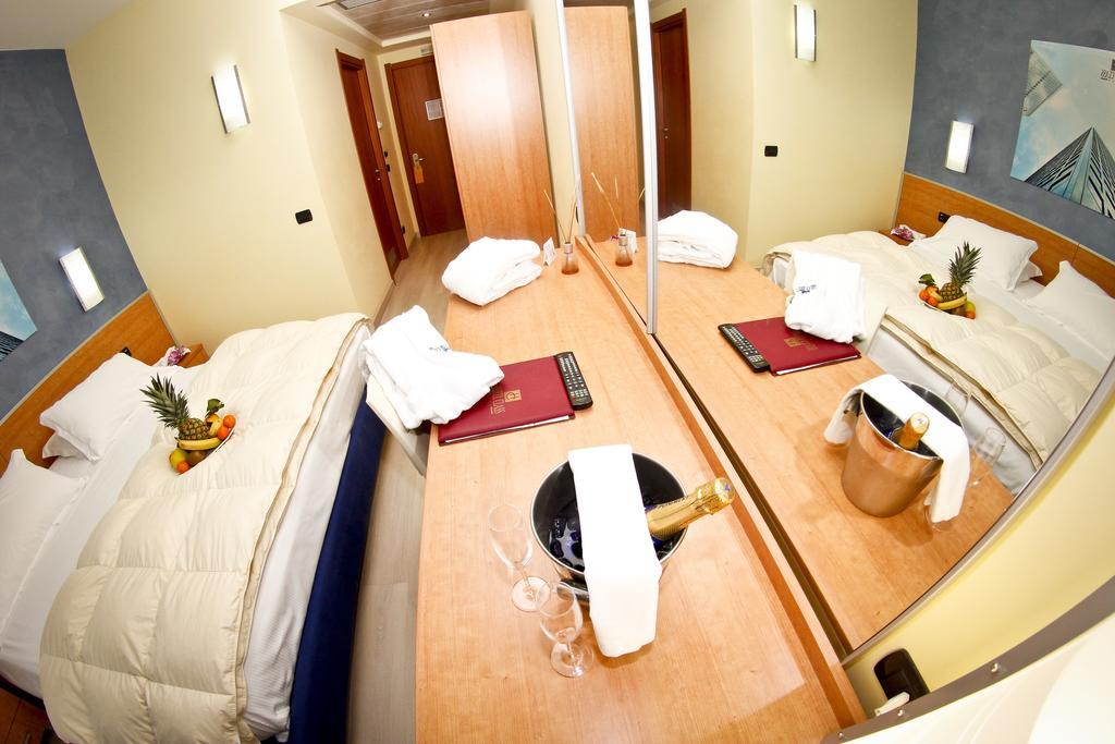Best Western Hotel Class Lamezia Lamezia Terme Oda fotoğraf