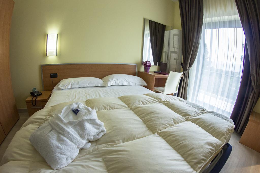 Best Western Hotel Class Lamezia Lamezia Terme Dış mekan fotoğraf