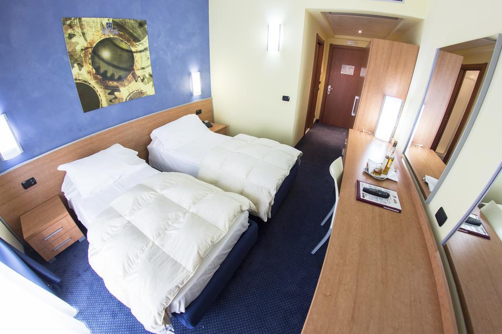 Best Western Hotel Class Lamezia Lamezia Terme Dış mekan fotoğraf