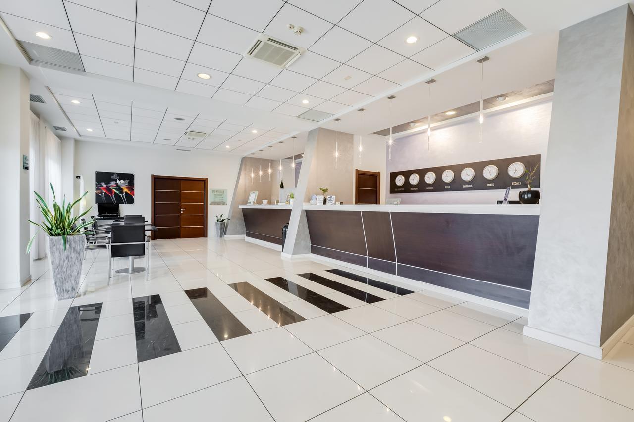 Best Western Hotel Class Lamezia Lamezia Terme Dış mekan fotoğraf